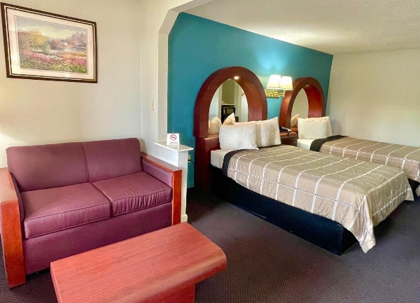 Luxury Inn & Suites image 14