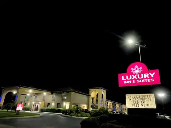 Luxury Inn & Suites 5